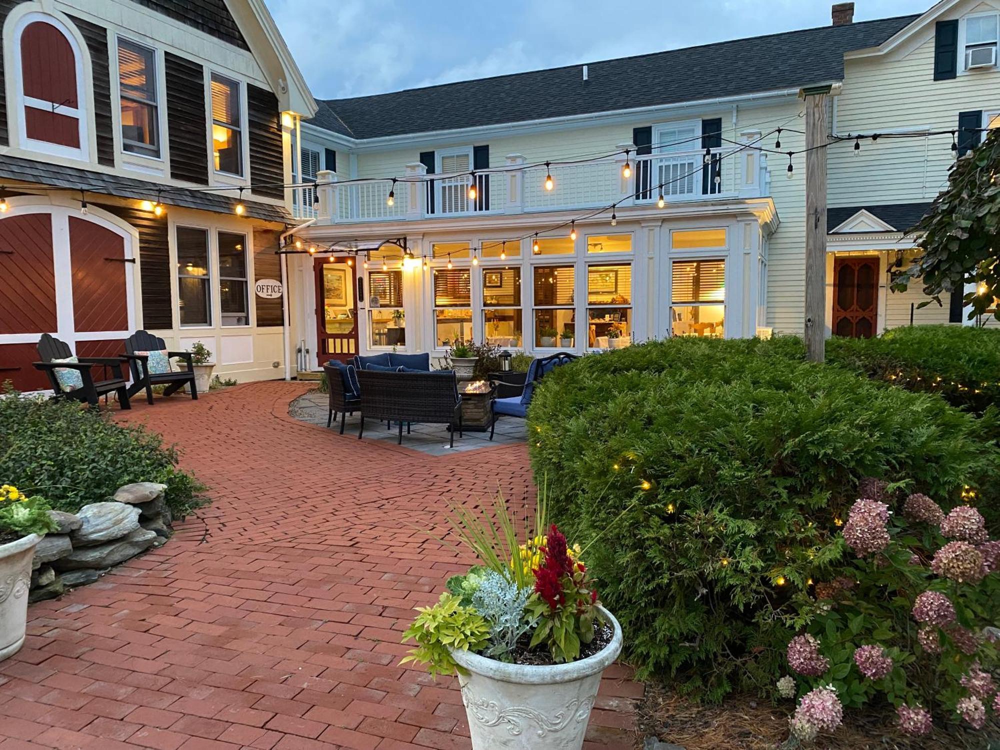 Spouter Inn Bed & Breakfast Линкълнвил Екстериор снимка